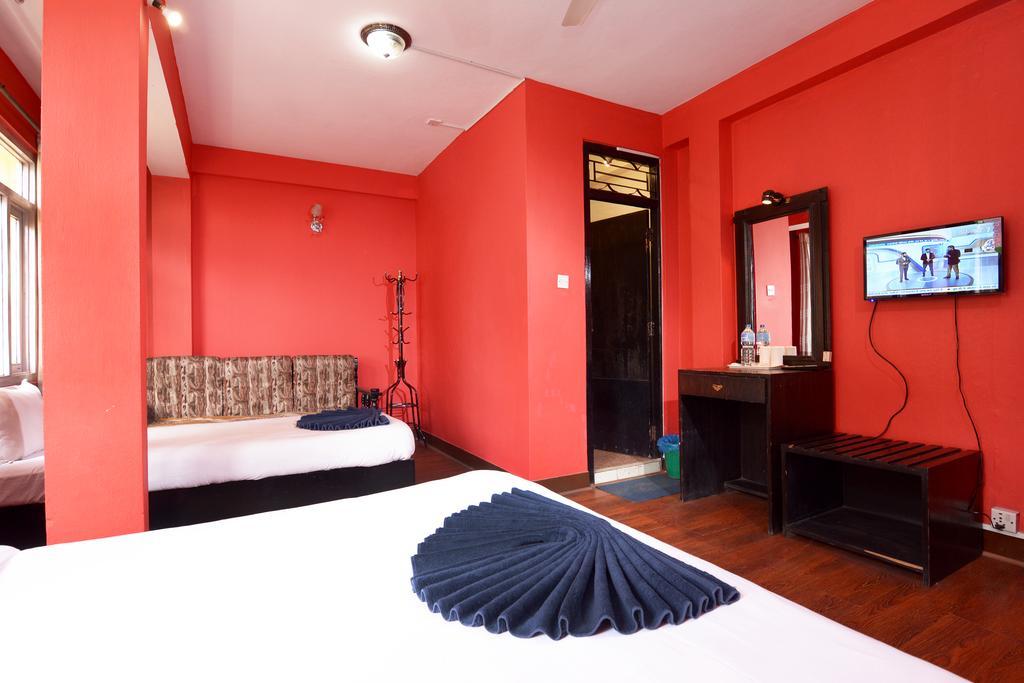 Hotel Silver Home Kathmandu Exterior photo